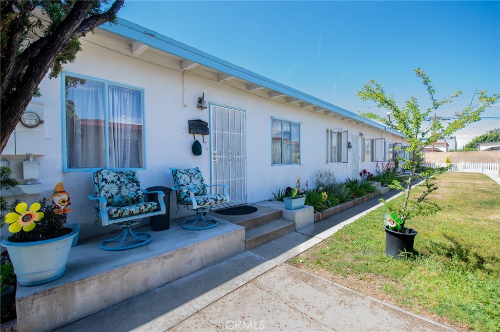 Quadruplex at 1627 W 228th