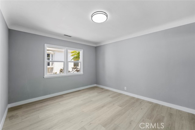 8460 Truxton Avenue, Los Angeles CA: https://media.crmls.org/medias/d8849874-5e86-4a1a-83aa-7eb4c8c3e7bb.jpg