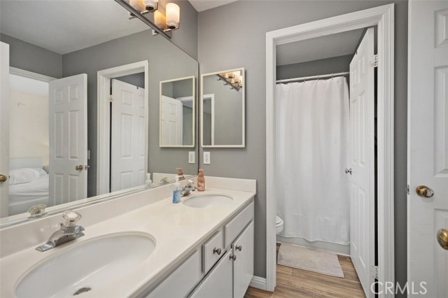 4 Chisholm Trail, Trabuco Canyon CA: https://media.crmls.org/medias/d885d093-d56e-44b8-8724-2d3590a81384.jpg
