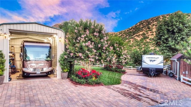 Image 14 of 23 For 25730 Sand Canyon Road