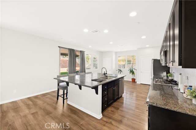 Detail Gallery Image 6 of 22 For 36380 Lantana Ct, Lake Elsinore,  CA 92532 - 4 Beds | 3 Baths