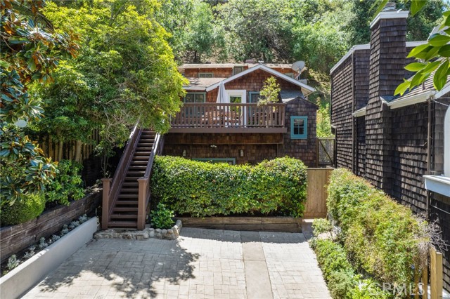 Detail Gallery Image 1 of 47 For 9854 Portola Dr, Beverly Hills,  CA 90210 - 3 Beds | 2 Baths