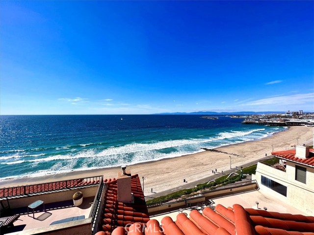 555 Esplanade, Redondo Beach, California 90277, 2 Bedrooms Bedrooms, ,2 BathroomsBathrooms,Residential,Sold,Esplanade,SB23039373