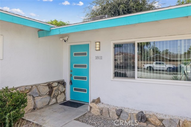 Detail Gallery Image 2 of 25 For 1811 Lawrence St, Palm Springs,  CA 92264 - 3 Beds | 2 Baths