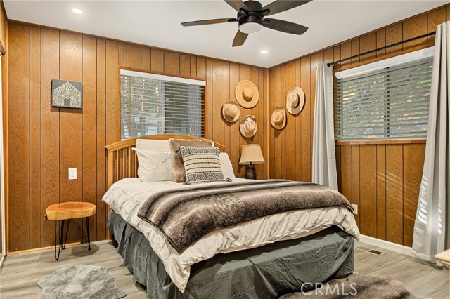 Detail Gallery Image 12 of 46 For 999 Mercury Way, Crestline,  CA 92325 - 4 Beds | 3/1 Baths