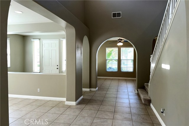 Detail Gallery Image 11 of 47 For 5919 Lawson Peak, Fontana,  CA 92336 - 4 Beds | 3 Baths