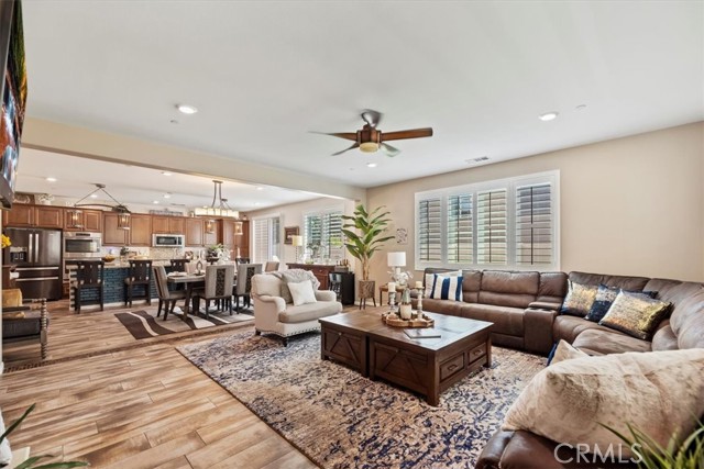 Detail Gallery Image 11 of 55 For 6169 Winona St, Chino,  CA 91710 - 5 Beds | 3 Baths