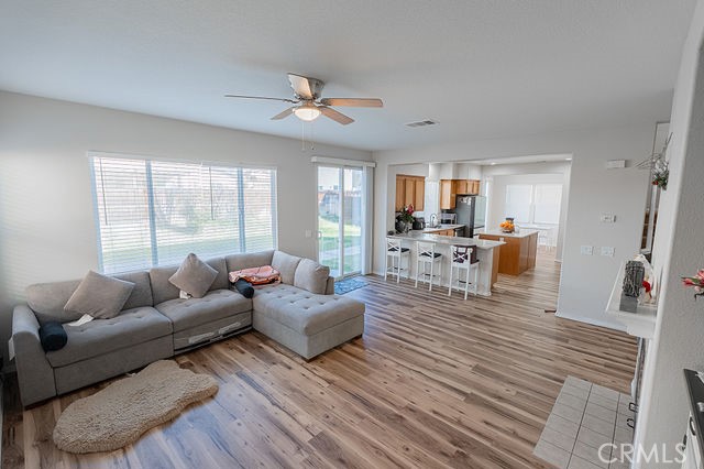 Detail Gallery Image 7 of 35 For 2865 Placentia, San Jacinto,  CA 92582 - 4 Beds | 4 Baths