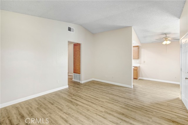 Detail Gallery Image 3 of 10 For 27344 El Cajon Ln, Menifee,  CA 92586 - 2 Beds | 2 Baths