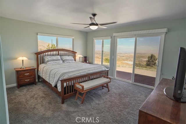 27811 Jubilee Run Road, Pearblossom CA: https://media.crmls.org/medias/d889a569-967d-410d-b5d0-29dc0b292cac.jpg