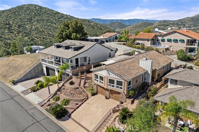 Detail Gallery Image 4 of 48 For 30663 Champion, Canyon Lake,  CA 92587 - 3 Beds | 2 Baths