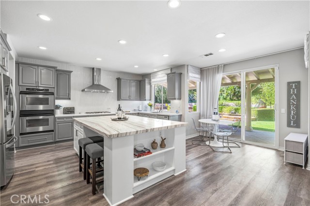 Detail Gallery Image 16 of 75 For 24981 Greensbrier, Stevenson Ranch,  CA 91381 - 5 Beds | 4 Baths