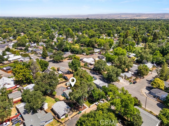 578 E 19th Street, Chico CA: https://media.crmls.org/medias/d88c4935-6009-4501-ac69-0c8db187608a.jpg