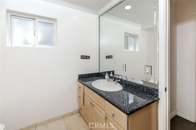 Detail Gallery Image 10 of 27 For 4343 Shadyglade Ave, Studio City,  CA 91604 - 4 Beds | 5 Baths