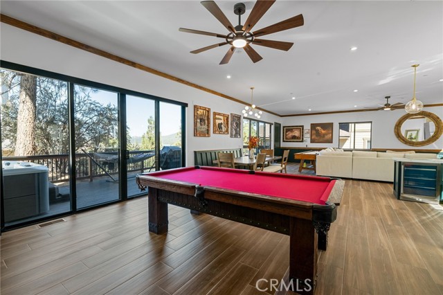 807 Cameron Drive, Big Bear Lake, CA 92315