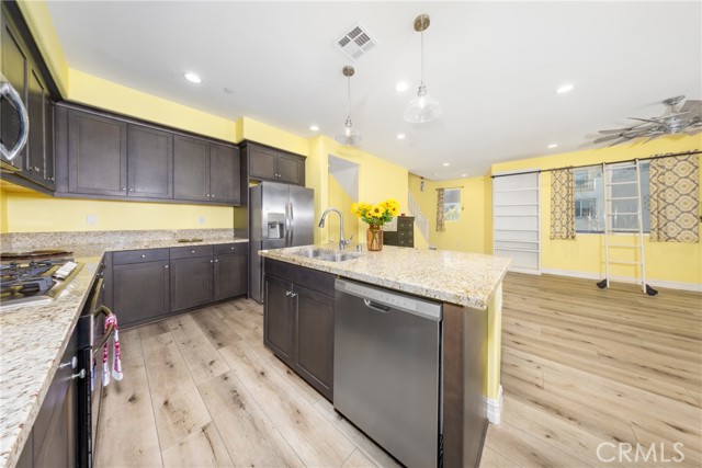 Detail Gallery Image 19 of 44 For 7358 Luminaire, Rancho Cucamonga,  CA 91739 - 3 Beds | 3/1 Baths