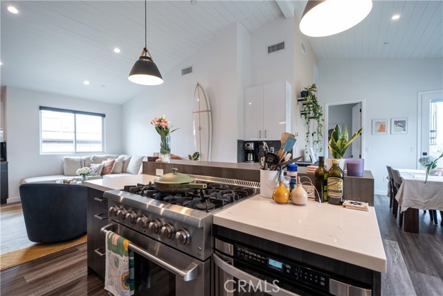 339 Penn Street, El Segundo CA: https://media.crmls.org/medias/d88cf70f-0507-4c43-ae4e-7c9e555022e8.jpg