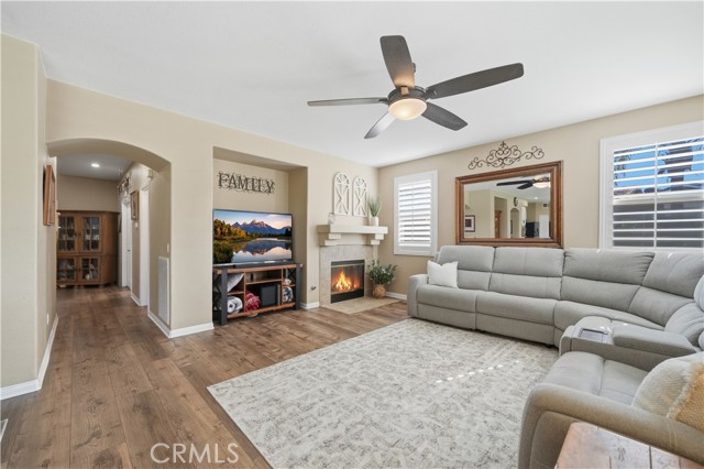 Detail Gallery Image 12 of 54 For 23825 Hayes, Murrieta,  CA 92562 - 5 Beds | 3 Baths