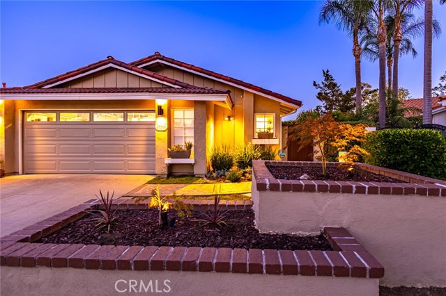 25065 Sunset W Place, Laguna Hills CA: https://media.crmls.org/medias/d88de471-c2fa-4270-a97a-eef49f771cf7.jpg