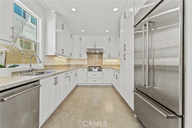 Detail Gallery Image 29 of 54 For 115 Mustard, Irvine,  CA 92618 - 4 Beds | 4/1 Baths