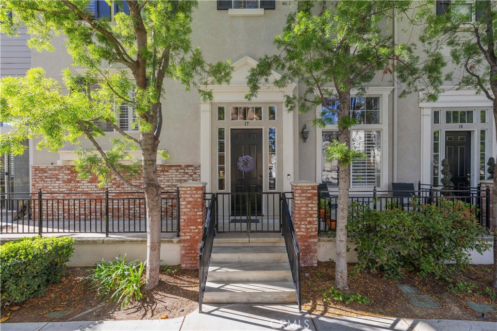 Luxury Remodeled 3 bedroom 3 bath Townhome in Bridgeport... Elegantly updated and perfectly positioned along a peaceful, tree-lined walkway to Bridgeport Park, this sophisticated townhome blends timeless design with modern luxury. Plantation shutters accent every room, while rich wood flooring flows throughout the home.

The inviting living room features a cozy fireplace, and Minka ceiling fans add comfort throughout. The chef’s kitchen is equipped with stainless steel appliances, granite countertops, a center island with sink, and custom under- and over-cabinet lighting, opening to a sunny breakfast nook and a stylish family room with built-in entertainment center.

The expansive primary suite offers a bay window and walk-in closet, with a spa-like en-suite showcasing a freestanding soaking tub beneath a polished nickel chandelier, Carrara marble window seat, dual-sink vanity, and a six-foot glass-enclosed shower framed in classic white subway tile and herringbone marble flooring.

The hall bath continues the upscale feel with Carrara finishes and beveled tile, while the powder room stuns with a granite vanity and black marble penny tile floor. A dedicated laundry room with stone countertops connected to a pristine garage with polyuria floor coating.
