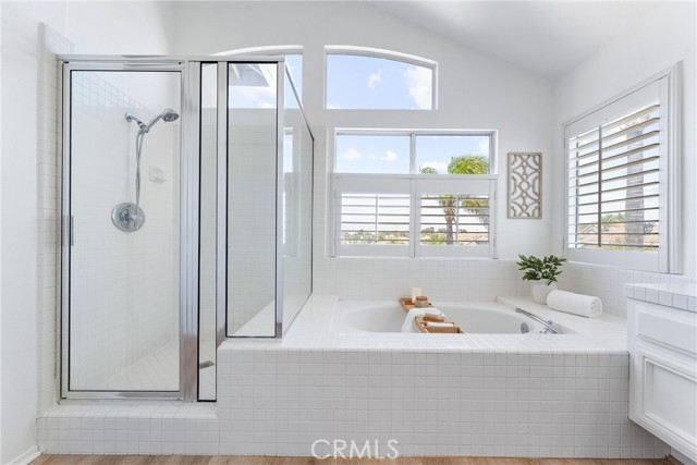 1443 Canyon Crest Drive, Corona CA: https://media.crmls.org/medias/d88ef4c8-6583-4534-955c-d18e2e13dbc6.jpg