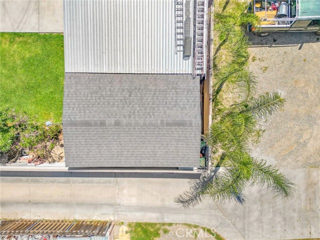 9414 Linden Avenue, Bloomington CA: https://media.crmls.org/medias/d88f08b6-9b84-4c80-9ee3-b045d445fba2.jpg