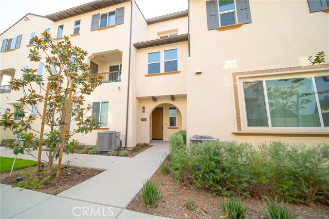 17952 Seaglass Drive, Huntington Beach CA: https://media.crmls.org/medias/d88f3267-cc21-402a-ae32-ecd719ecbe6a.jpg