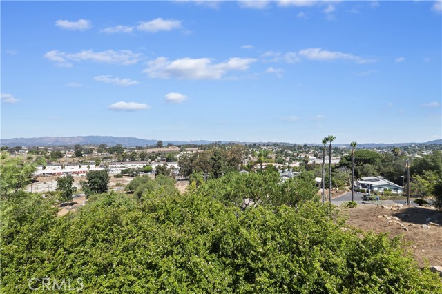 Detail Gallery Image 45 of 61 For 493 Poets Square, Fallbrook,  CA 92028 - 3 Beds | 2/1 Baths