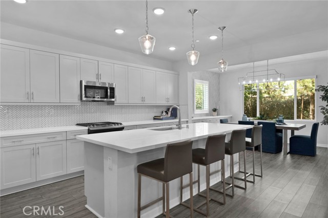 2621 E Clara Lane, Ontario CA: https://media.crmls.org/medias/d88ff386-a102-42e9-a0a6-c049b3042254.jpg