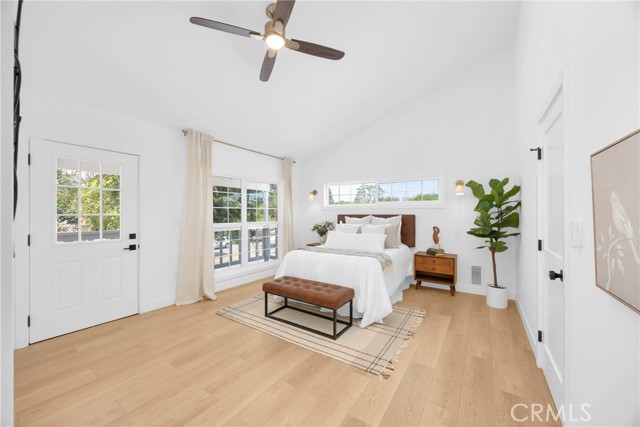 3306 San Anseline Avenue, Long Beach CA: https://media.crmls.org/medias/d8902b60-5ca9-446d-acff-440aa868e941.jpg