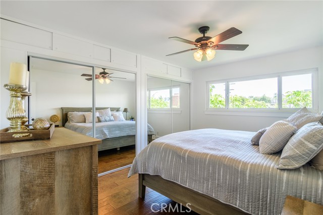 8042 Driftwood Drive, Huntington Beach CA: https://media.crmls.org/medias/d890c8fc-5dfd-43cb-9bef-2d28f81cb2d9.jpg