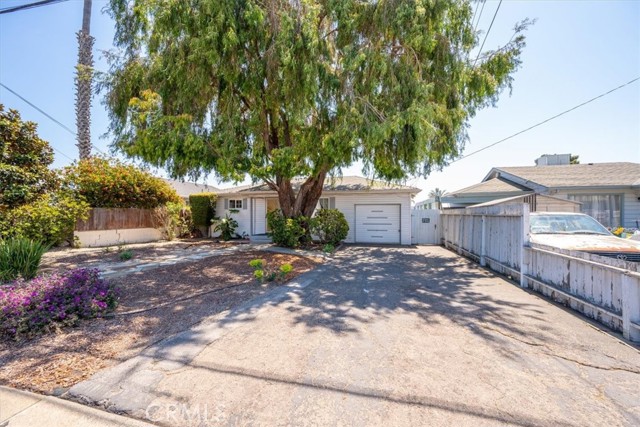 1380 Longbranch Avenue, Grover Beach CA: https://media.crmls.org/medias/d8919b32-5ce6-4184-ba28-b016cfcf176a.jpg