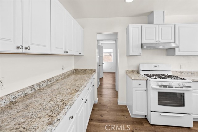 Detail Gallery Image 14 of 32 For 676 W Glenoaks Bld #C,  Glendale,  CA 91202 - 2 Beds | 1 Baths