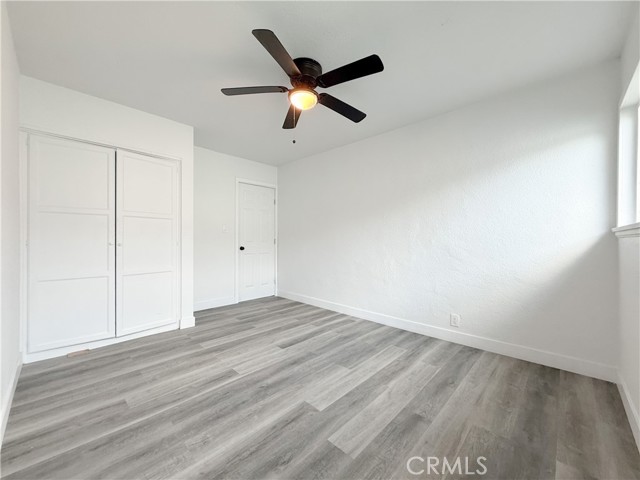 718 East 103rd Place photo 11