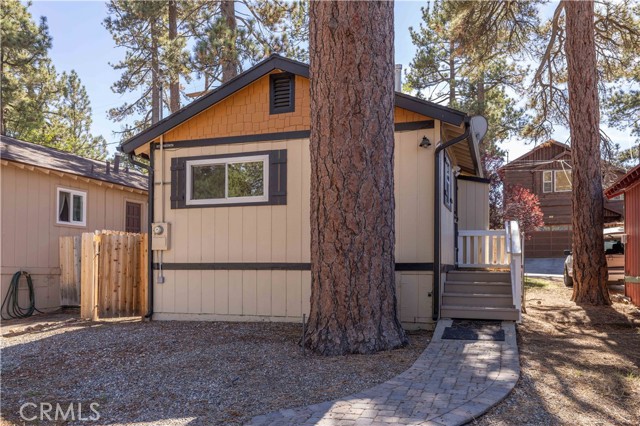 667 Lintner Road, Big Bear Lake, CA 92315