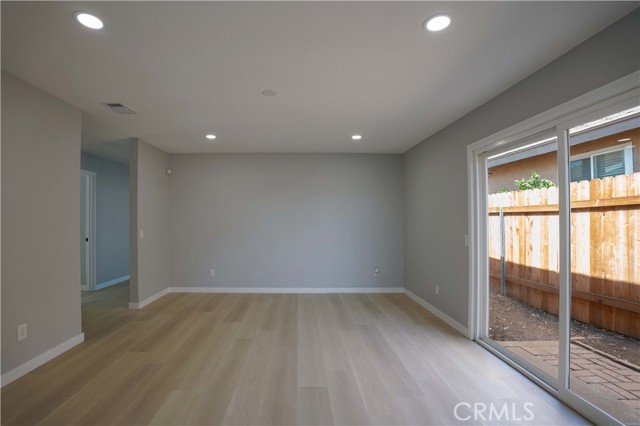 Detail Gallery Image 9 of 33 For 25403 Las Palomas Dr, Moreno Valley,  CA 92557 - 3 Beds | 2 Baths