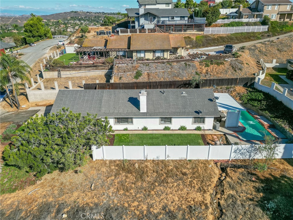 https://media.crmls.org/medias/d8955ba8-9416-4448-9098-20d6ddbdff0a.jpg?preset=X-Large