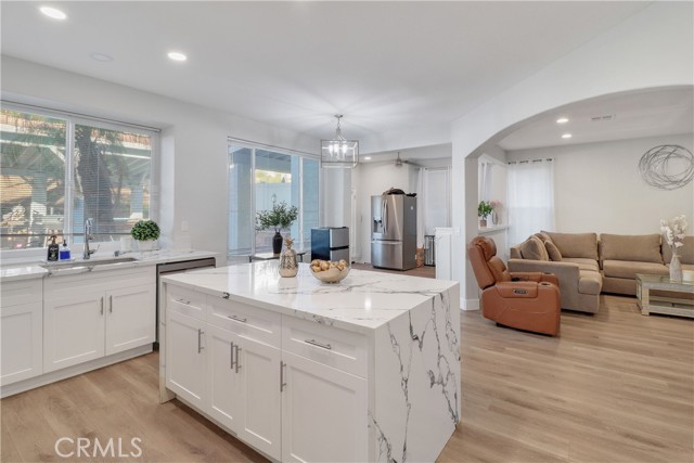 Detail Gallery Image 10 of 50 For 21540 Calle Monaco, Moreno Valley,  CA 92557 - 4 Beds | 3 Baths