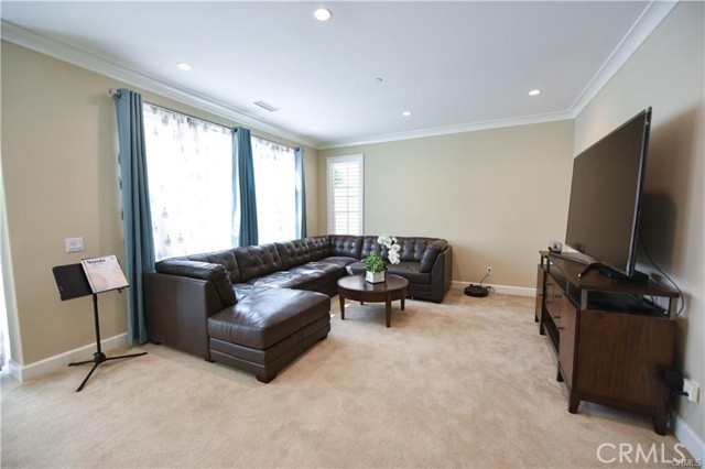 52 Open range, Irvine CA: https://media.crmls.org/medias/d895c097-1a81-4e10-881d-f1d25589cf28.jpg
