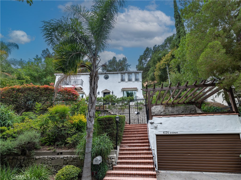 4124 Sunswept Drive