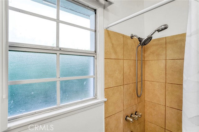 Detail Gallery Image 9 of 9 For 15215 Normandy #B,  Gardena,  CA 90247 - 1 Beds | 1 Baths