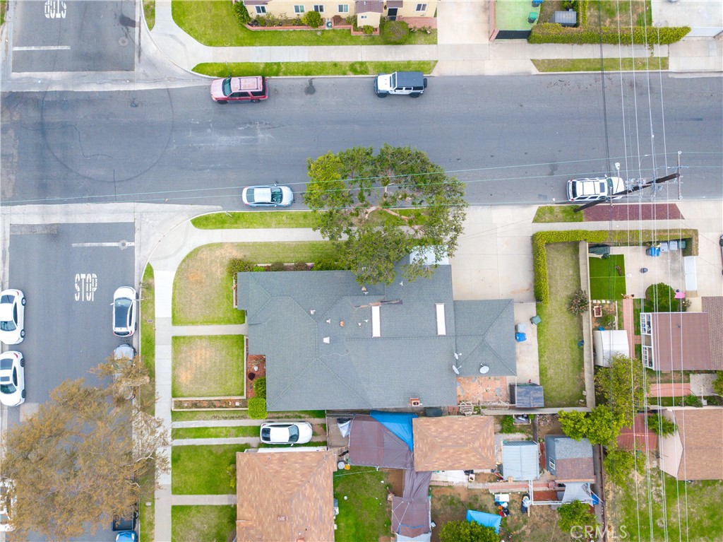 https://media.crmls.org/medias/d8970bd2-6d4d-4b62-a8b0-8a367e6602fd.jpg?preset=X-Large