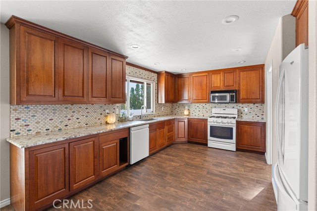 Detail Gallery Image 13 of 45 For 3332 Courtney Dr, Lompoc,  CA 93436 - 3 Beds | 2 Baths