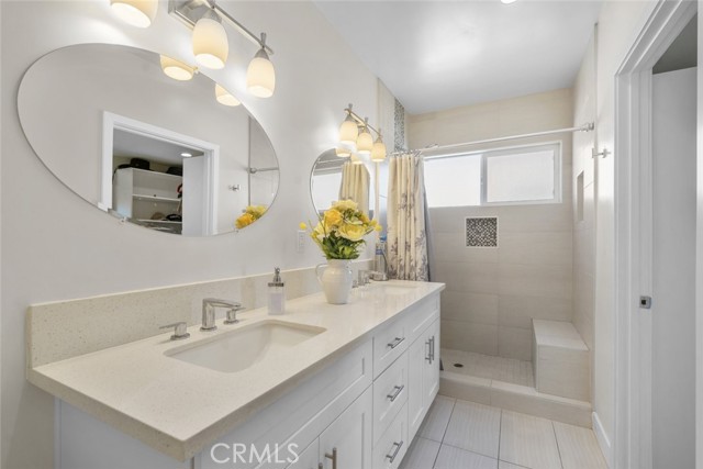 Detail Gallery Image 24 of 45 For 9237 Wakefield Ave #11,  Panorama City,  CA 91402 - 4 Beds | 3/1 Baths