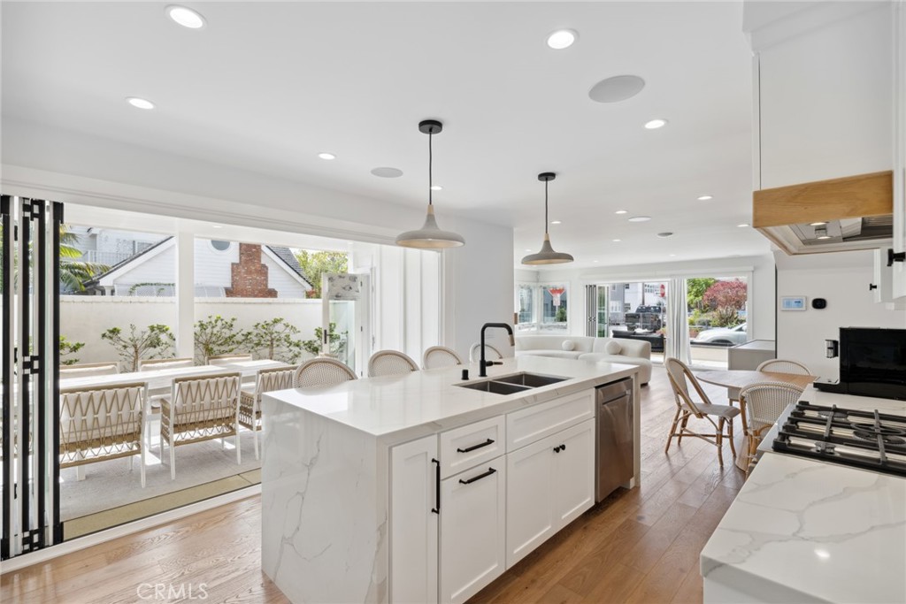 D898b16b Bd9e 4cdf Bbbe 4ddc93fde74a