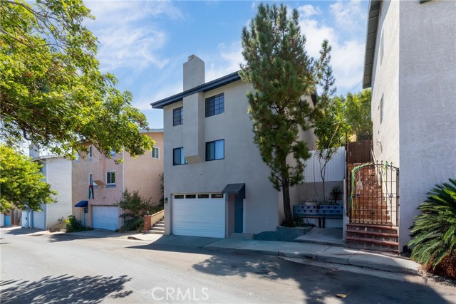 Detail Gallery Image 2 of 45 For 2717 Chadwick Cir, Los Angeles,  CA 90032 - 3 Beds | 2/1 Baths