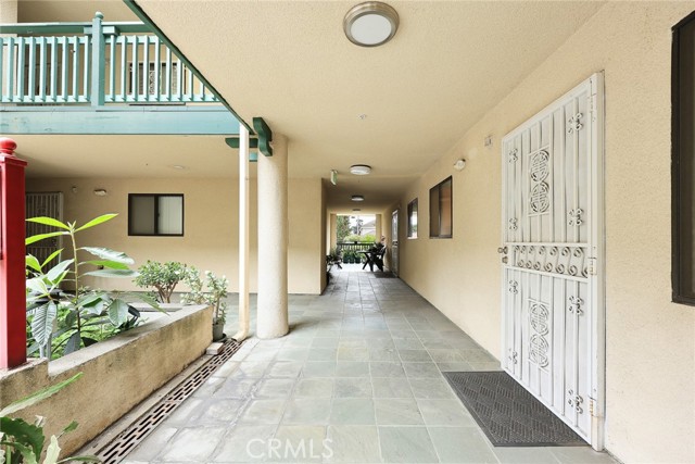 321 N orange, Monterey Park CA: https://media.crmls.org/medias/d899f458-506a-42eb-93bd-995841046ced.jpg