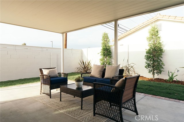 16502 Potter Circle, Huntington Beach CA: https://media.crmls.org/medias/d899f4c8-b9de-42a1-85af-eac000da222e.jpg
