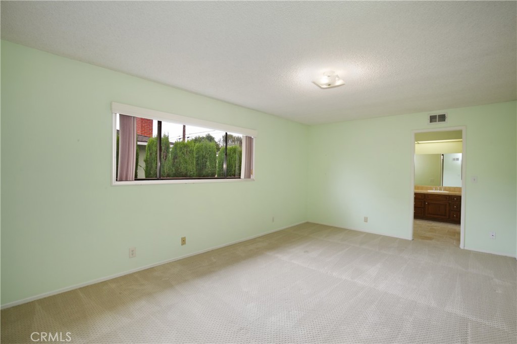 MLS #DW25221311 image #13